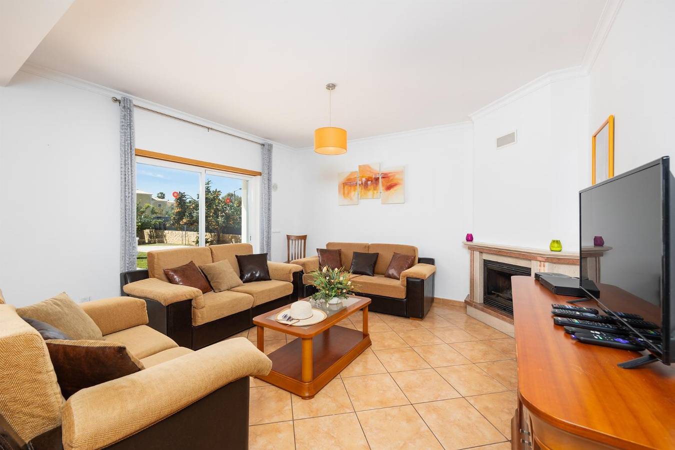 Villa Tavagueira in Guia, Faro District