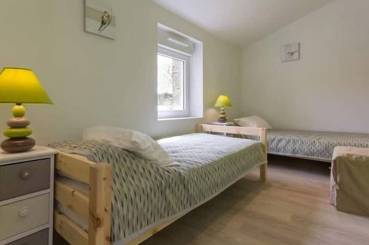 Gîte pour 8 personnes, avec jardin à Saint-Hilaire-de-Chaléons - 4