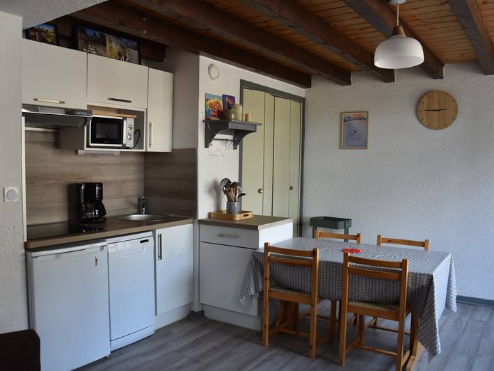 Gîte pour 4 personnes, avec balcon dans Office De Tourisme De Pralognan - 2