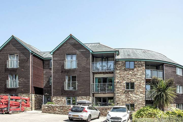 Cottage for 4 people, with balcony/terrace in Charlestown