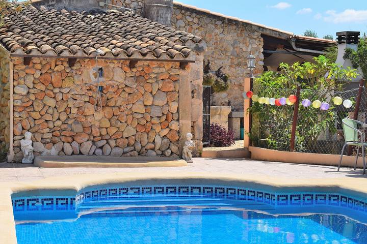 Casa de vacaciones para 4 personas, con Terraza y Jardín en Búger