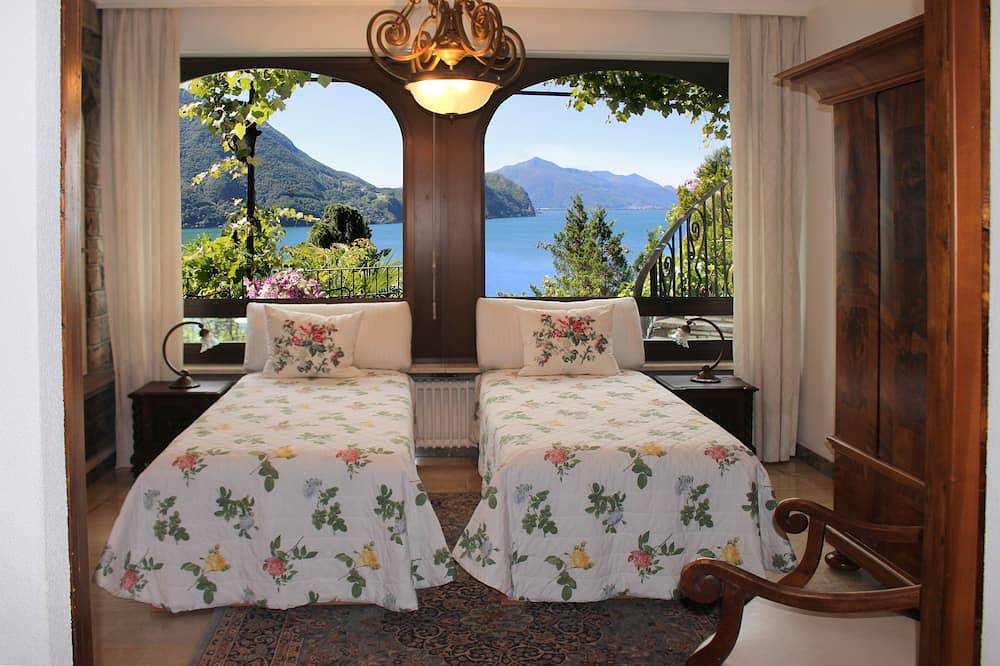 Personen-Lugano-Castagnola-Seenähe-Hallenbad-Klimaanlage-Park-Seesicht in Lugano, Luganersee