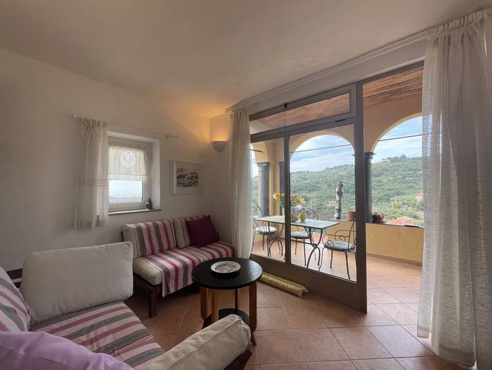 Ferienhaus für 5 Personen, mit Terrasse und Ausblick in Imperia - 3