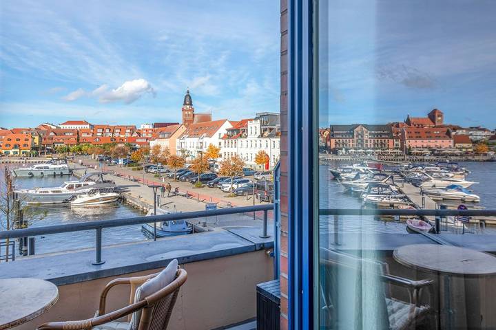 Ferienwohnung für 3 Personen, mit Seeblick und Sauna sowie Balkon an der Müritz - 2