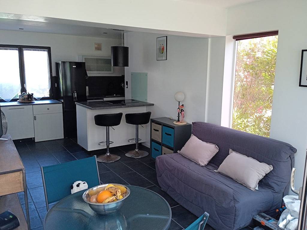 Appartement entier, Loue T2 en rez-de-jardin - village naturiste de Leucate in Port Leucate, Leucate