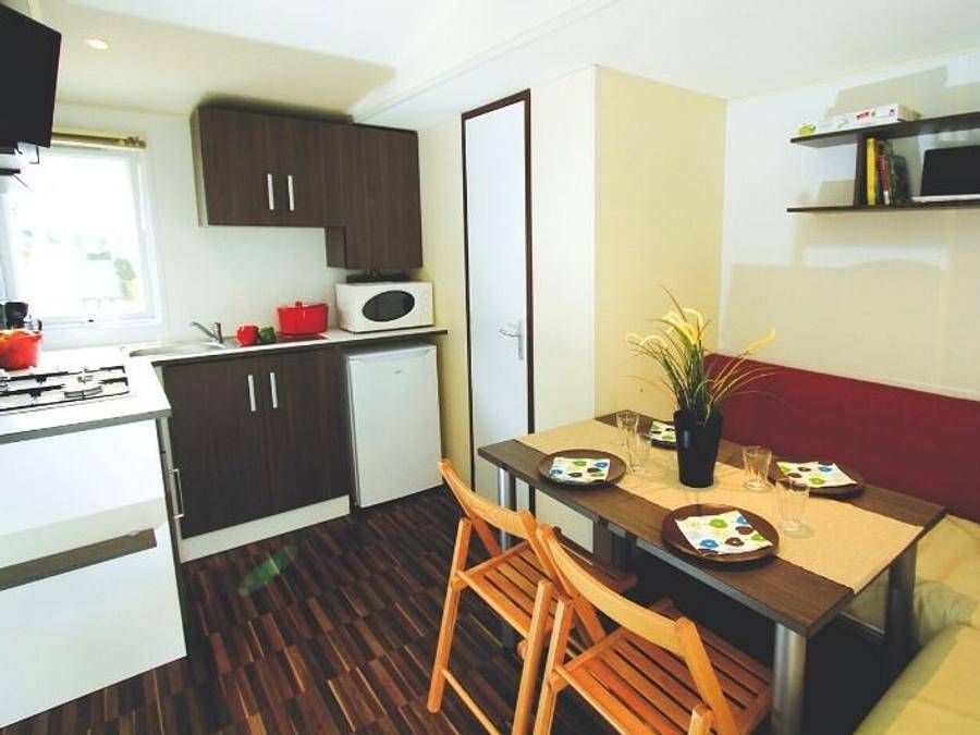 Camping Les Flots Bleus - Mobilhome 4 personnes - Cocoon 4 personnes 2 chambres 21m² in L'Aiguillon-la-Presqu'île, Vendée