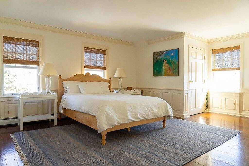 Ganze Wohnung, Geräumige 1-Zimmer-Wohnung. Wasserblick. 3 Minuten zu Fuß zum Hafen und Geschäften. in Camden (ME), Knox County (Maine)