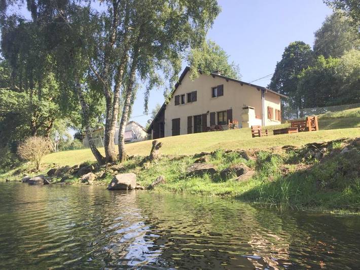 Maison de vacances pour 8 personnes, avec Terrasse et Jardin ainsi que Vue sur le lac et Vue