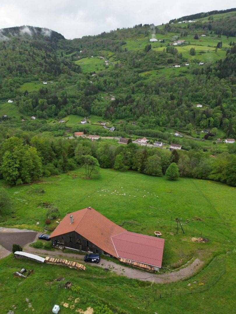 Chambres d'hôtes La Ferme sous les Hiez - Chambre Point Mousse in Cornimont, Parc naturel régional des Ballons des Vosges