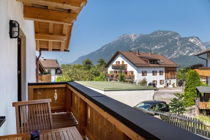 Ferienwohnung für 4 Personen, mit Balkon und Garten