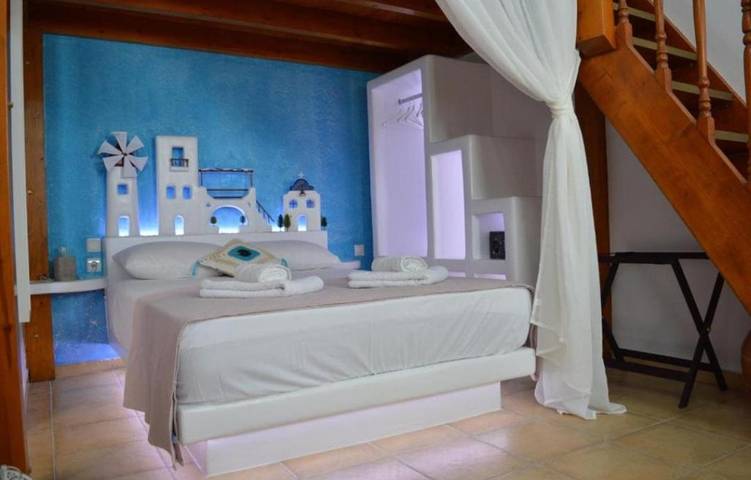 Gîte pour 4 personnes, avec terrasse dans Kithnos Chora