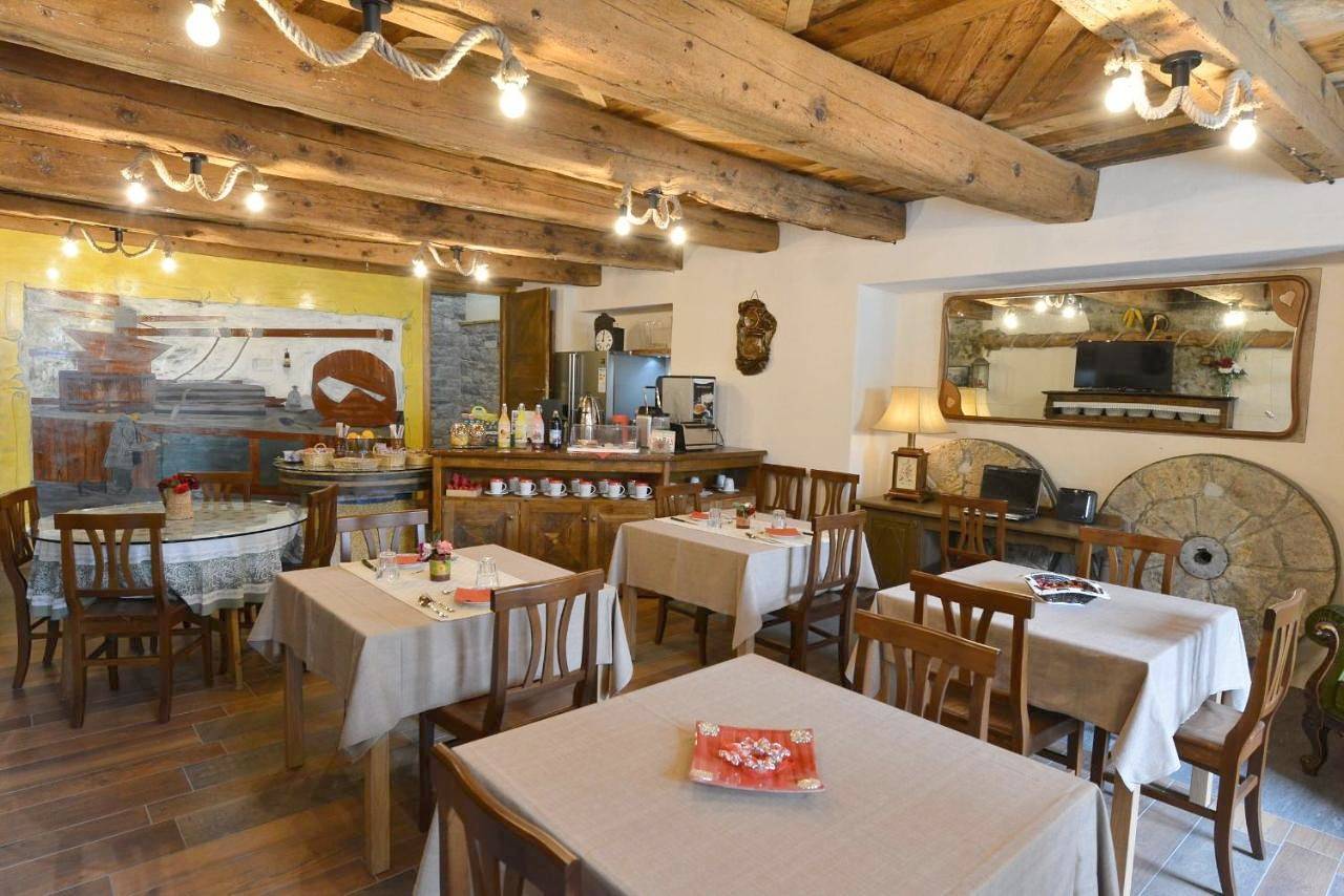 Vecchio Mulino Guest House in Aoste, Alpes valaisannes