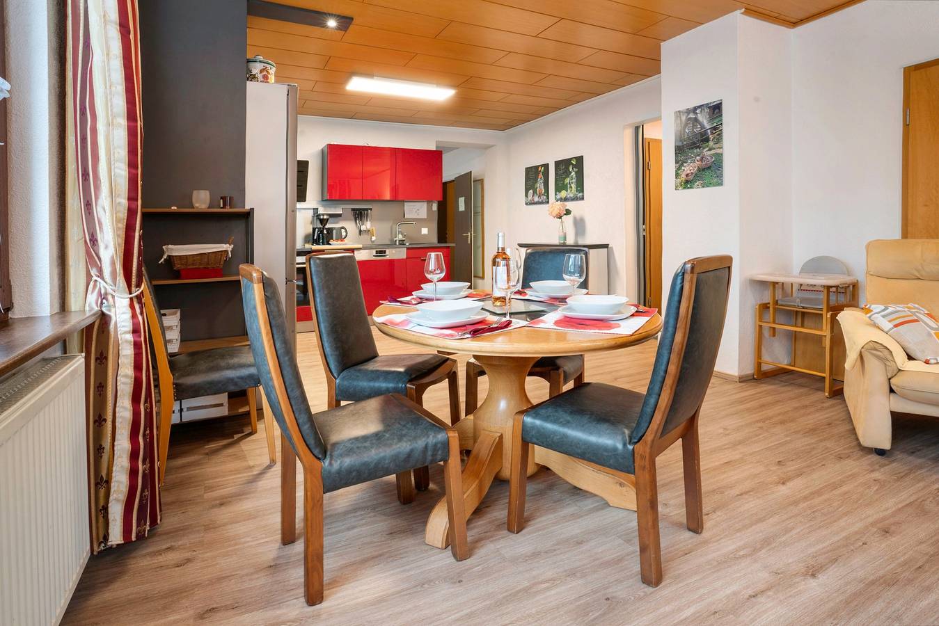 Ganze Wohnung, Ferienwohnung 'Paulinenstrasse' mit Bergblick und Wi-Fi in Bad Wildbad, Nordschwarzwald