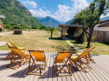 Cottage pour 20 personnes, avec jacuzzi et jardin à Arignac