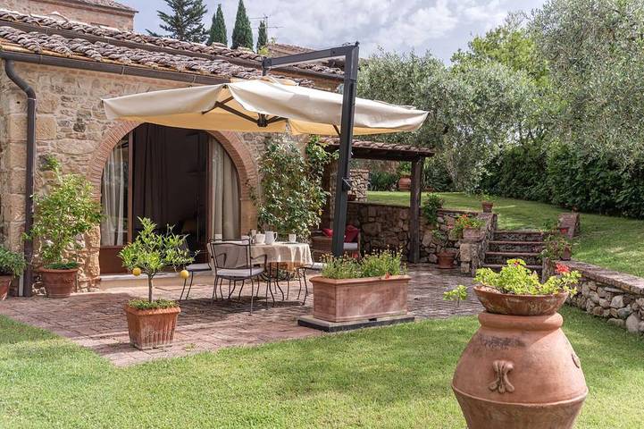 Ferienhaus für 4 Personen, mit Pool und Balkon sowie Garten - 1
