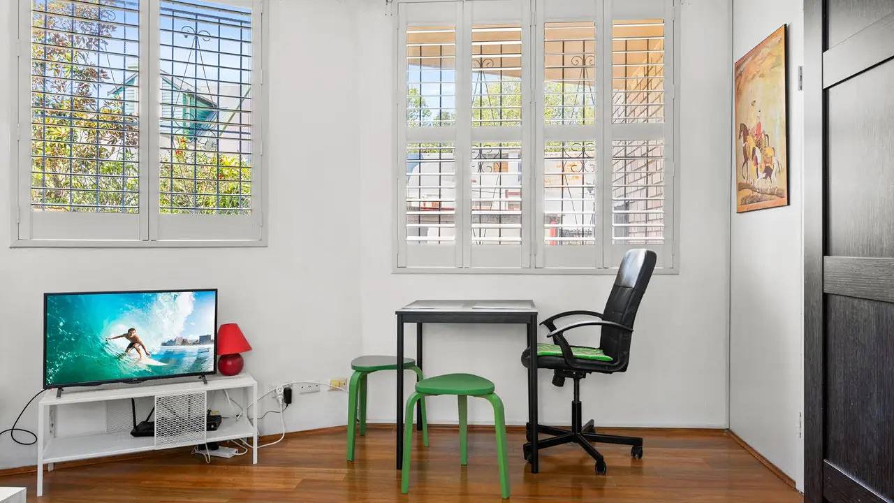 Entire studio, Studio for 3 people in Surry Hills, Sydney