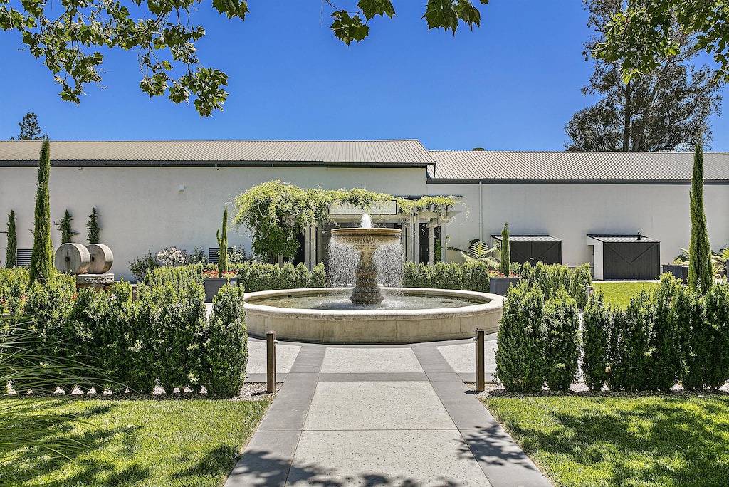 1 Block zur Innenstadt von St. Helena Main Street Restaurants / Geschäfte / Fitnessstudio / Pool in Napa Valley