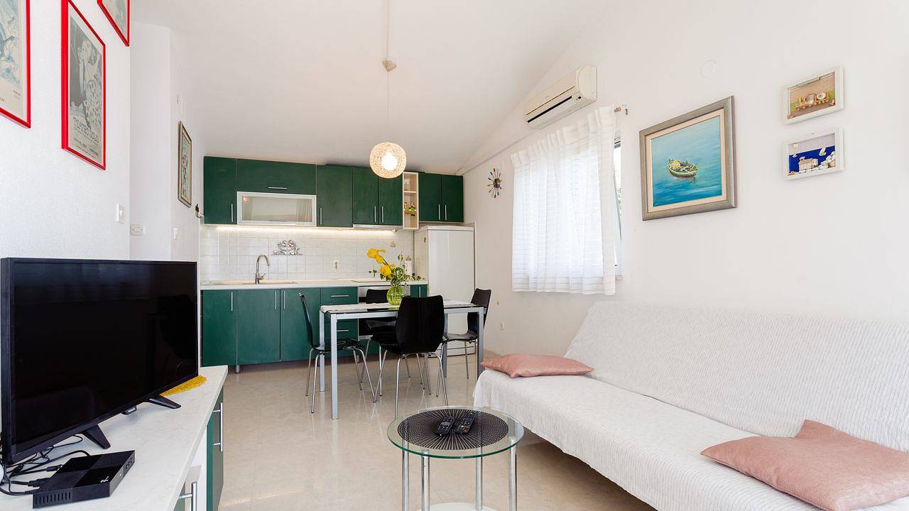 Ganze Ferienwohnung, Ferienwohnung für 3 Personen (42 m²) in Gornja Krušica in Stomorska, Solta