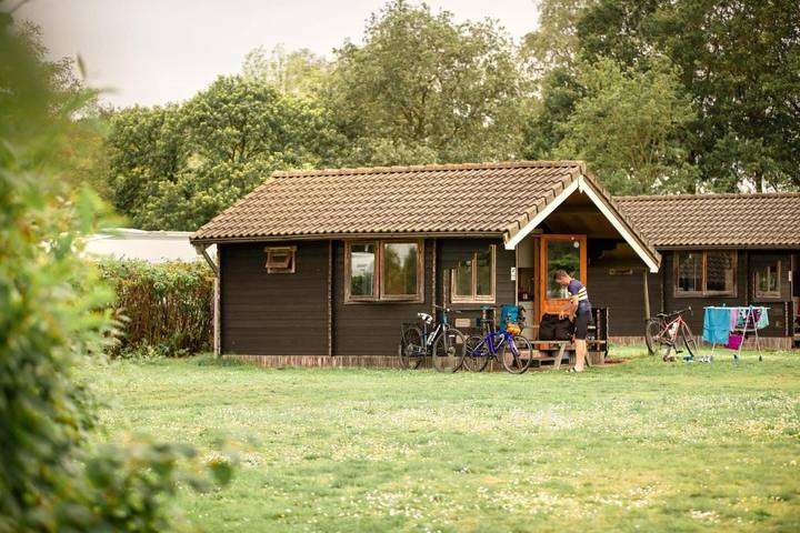 Camping voor 5 personen, met tuin en uitzicht in Midden-Drenthe
