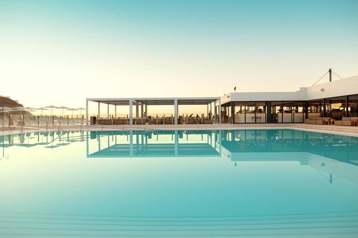 Apartamento para 6 personas, con terraza además de piscina y piscina para niños en Playa del Cura