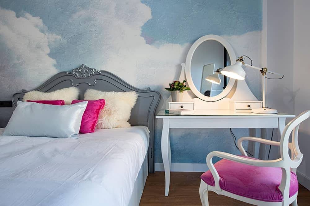 Villa in Sanxenxo with Pool & Sea Views in Portonovo, Sanxenxo