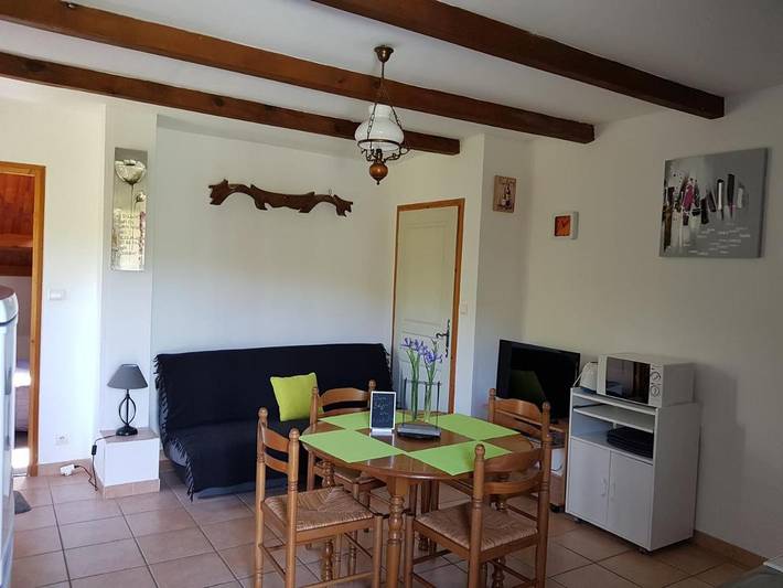 Location de vacances pour 4 personnes, avec terrasse ainsi que jardin et vue à Saint-Jean-le-Centenier - 4