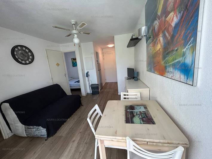 Gîte pour 5 personnes, avec Terrasse ainsi que Jardin et Piscine dans Plage Rochelongue - 3