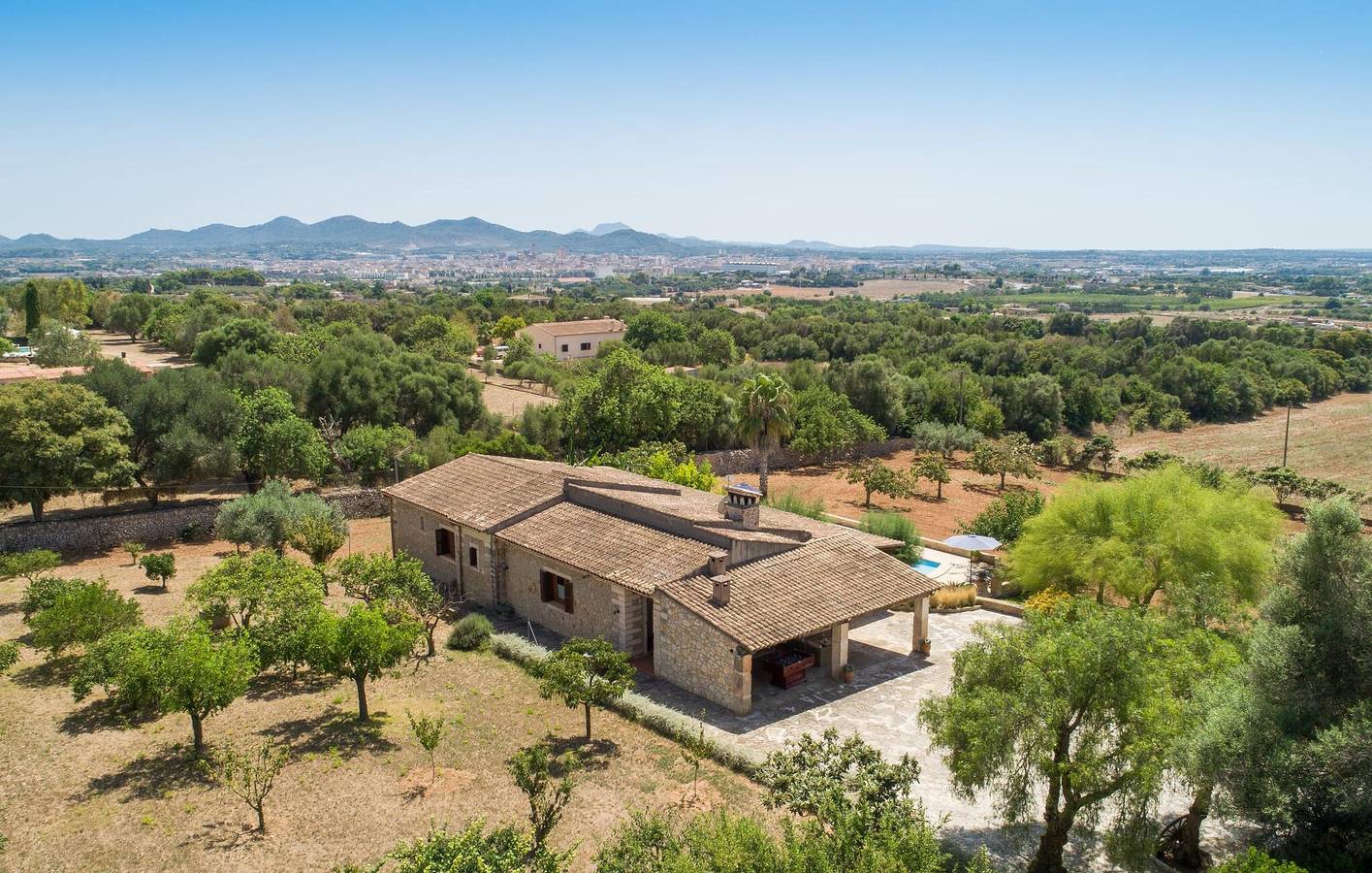 Gemütliche Wohnung mit Pool und Terrasse, 1 km von Son Talent entfernt in Son Talent, Manacor