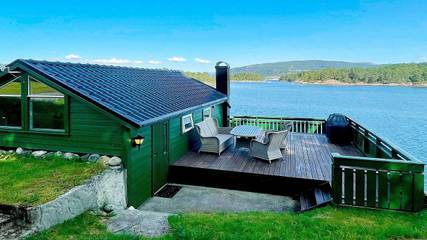 Ferienhaus für 6 Personen, mit Ausblick und Terrasse in Lindås