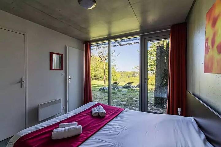 Location de vacances pour 2 personnes, avec terrasse et piscine, animaux acceptés à Sainte-Féréole - 4