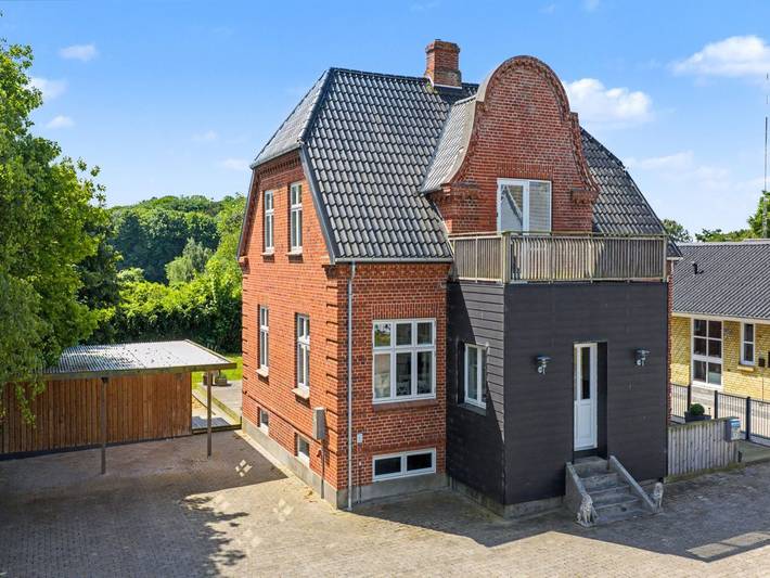 Ferieudlejning for 14 personer, med terrasse, husdyr tilladt i Bagenkop