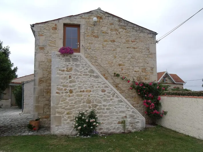 Casa de huéspuedes para 2 personas, con vistas además de terraza y jardín, Se admiten mascotas - 1
