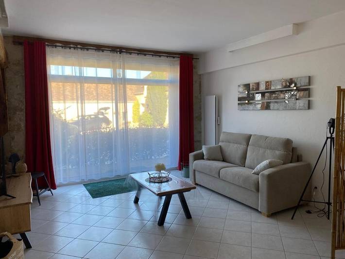 Gîte pour 4 personnes, avec terrasse dans Villaines-la-Gonais - 3