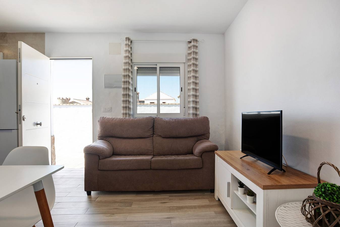 Casa de vacaciones "Casa Luype 2" con 2 terrazas privadas, piscina compartida y Wi-Fi in Conil de la Frontera, Costa de la Luz
