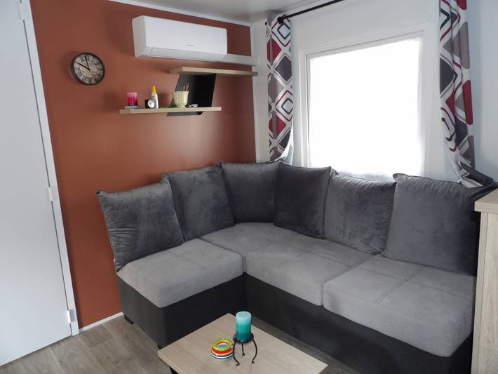 Camping pour 6 personnes, avec jardin ainsi que piscine et terrasse, animaux acceptés à Saint-Cyprien - 3