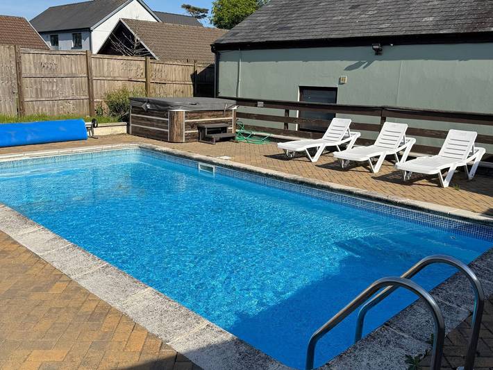 Cottage for 4 people, with garden and pool - 1