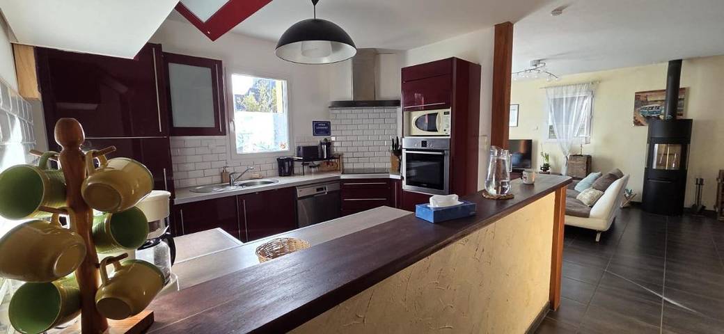 Location de vacances pour 8 personnes, avec jardin et terrasse à Saint-Père-Marc-en-Poulet - 4