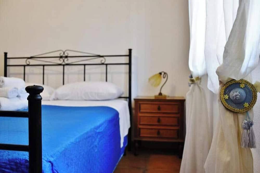 Residenza Le Sirene - Holiday Home with Jacuzzi and Terrace near Tropea in Santa Domenica, Ricadi (gemeinde)