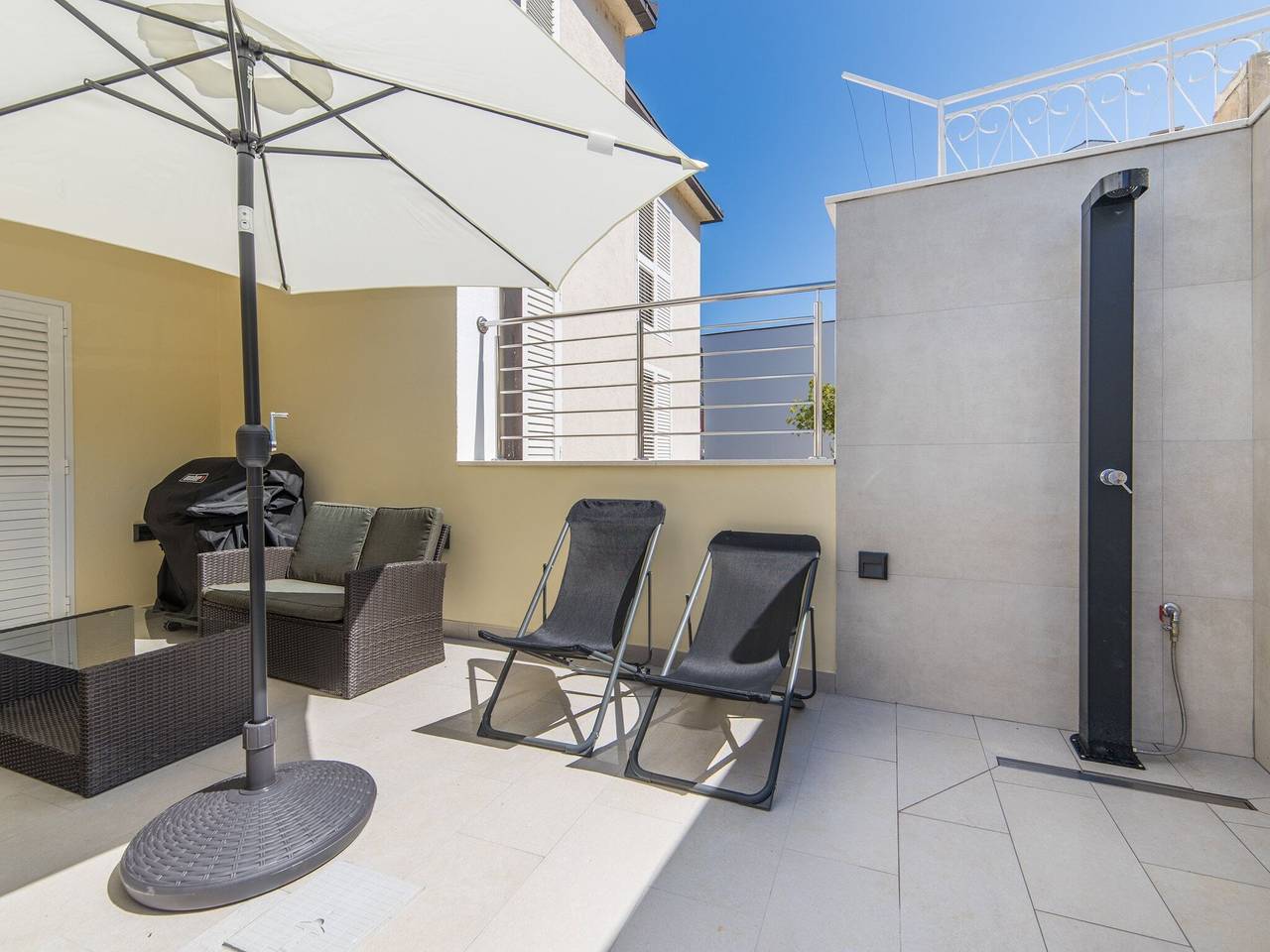 Ganze Wohnung, Apartments Ema-Two Bedroom Apartment with Sea View ( Perla ) in Rogotin, Dubrovnik-Neretva