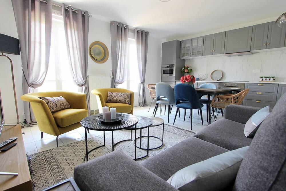 Appartement entier, Nova3 ~ Accommodation for 8 people + garden ~ Near Disney in Serris, Seine-et-Marne