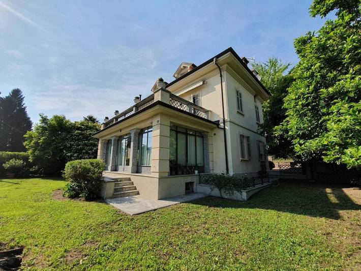 Villa pour 6 personnes, avec jardin et vue ainsi que terrasse et vue sur le lac à Comune di Verbania - 2