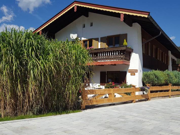 Ferienwohnung für 4 Personen, mit Balkon/Terrasse und Balkon in Schönau am Königssee - 2