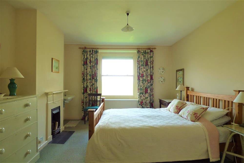 Special cottage for 2-4 in secluded nature reserve in Exmoor National Park. in Dulverton, Somerset
