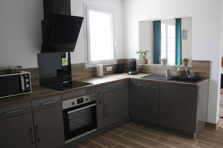 Gîte pour 8 personnes, avec jardin et terrasse à Bernay-Saint-Martin - 2