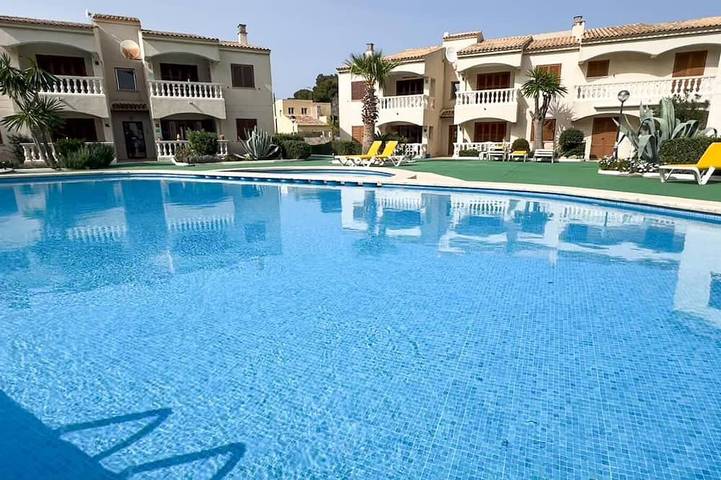 Ferienwohnung für 4 Personen, mit Balkon und Pool in Cala Ratjada