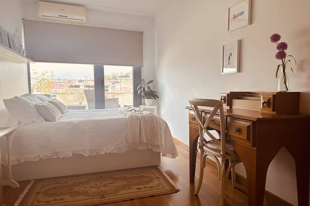 Entire apartment, Bonito Ático con Vistas in Bueu, Rías Baixas