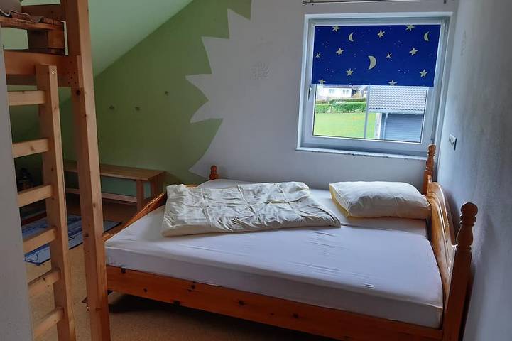 Ferienwohnung für 6 Personen, mit Balkon und Garten in Fichtelberg - 4