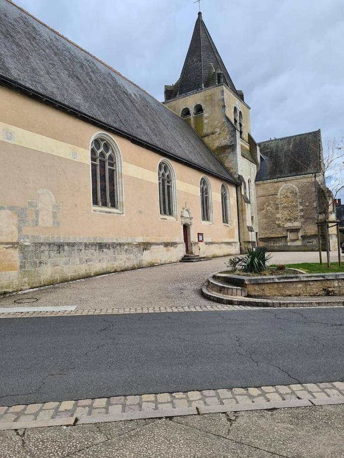 Location de vacances pour 5 personnes, avec Terrasse ainsi que Jardin et Vue à Genillé - 2