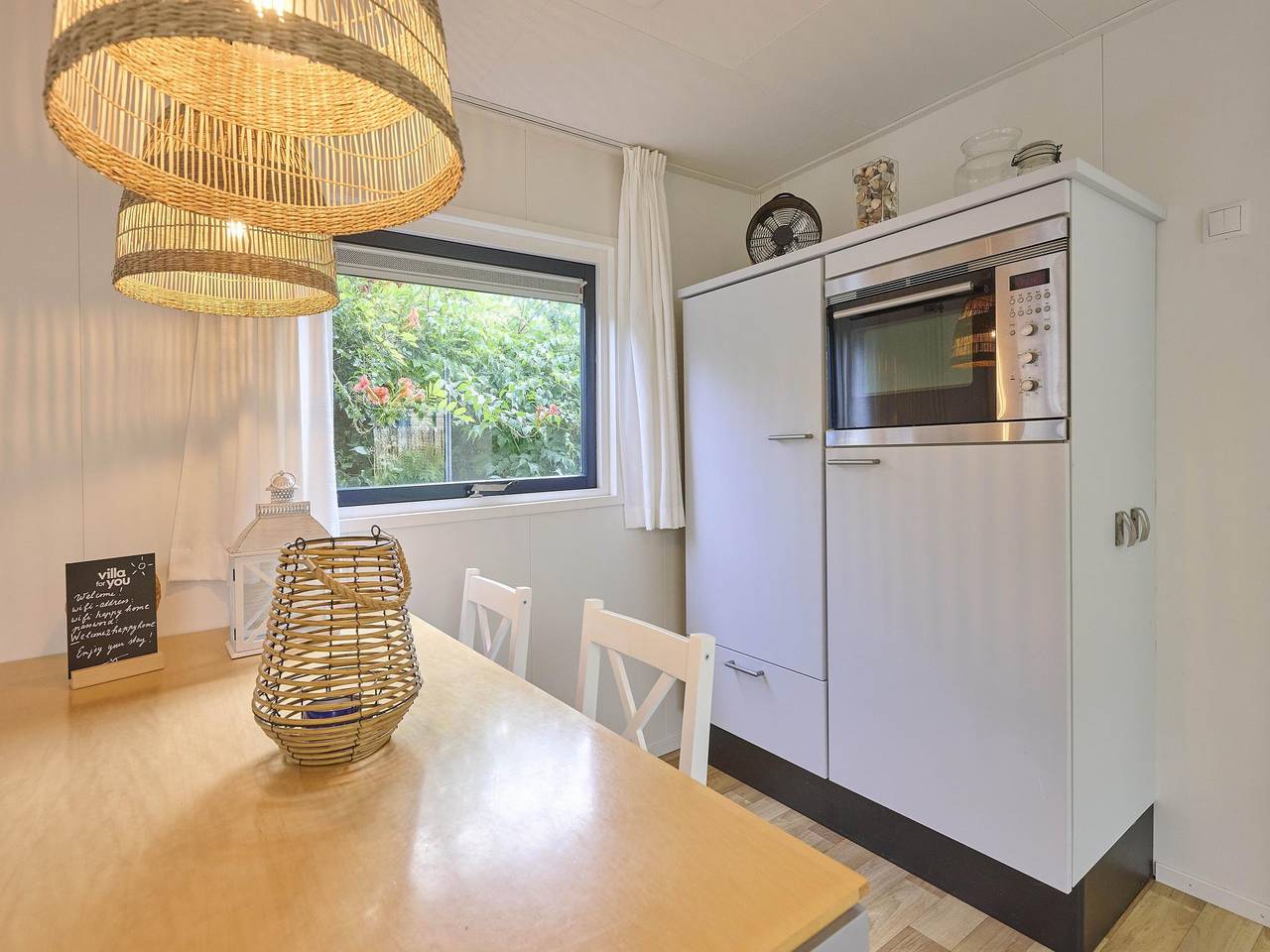Frisse chalet nabij het strand en de zee in Goedereede, Goeree-Overflakkee