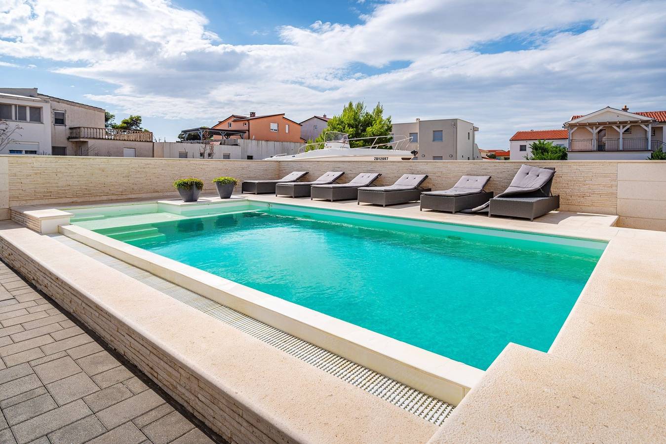 Appartamento vacanze a Vir a partire da 184€ a notte